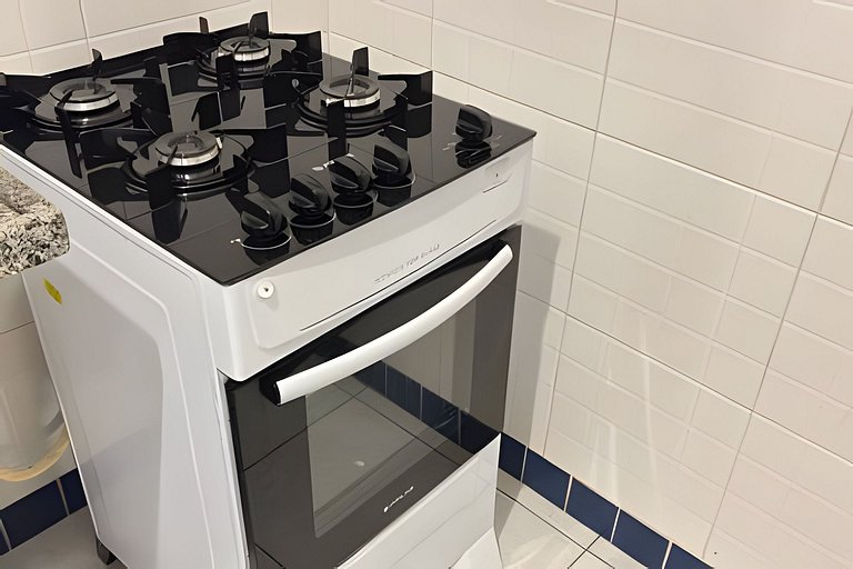 Kitnet na rua da UFV com SMART TV e Garagem