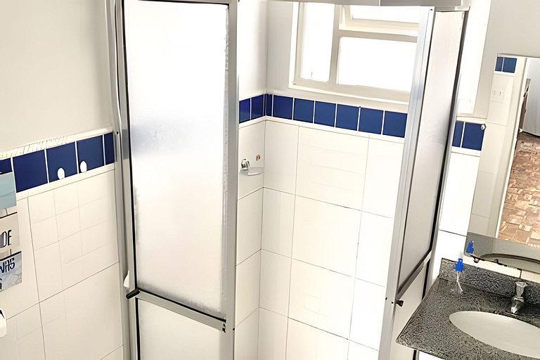 Kitnet na rua da UFV com SMART TV e Garagem