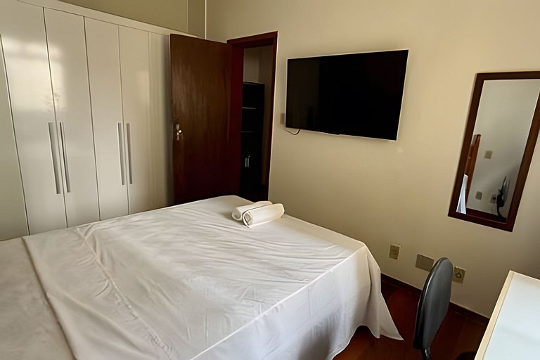 800m da UFV/ 100m da rodoviária