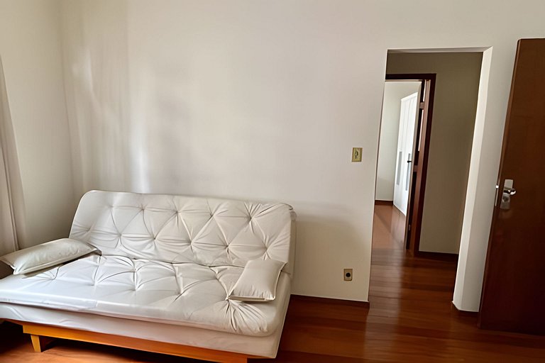 800m da UFV/ 100m da rodoviária