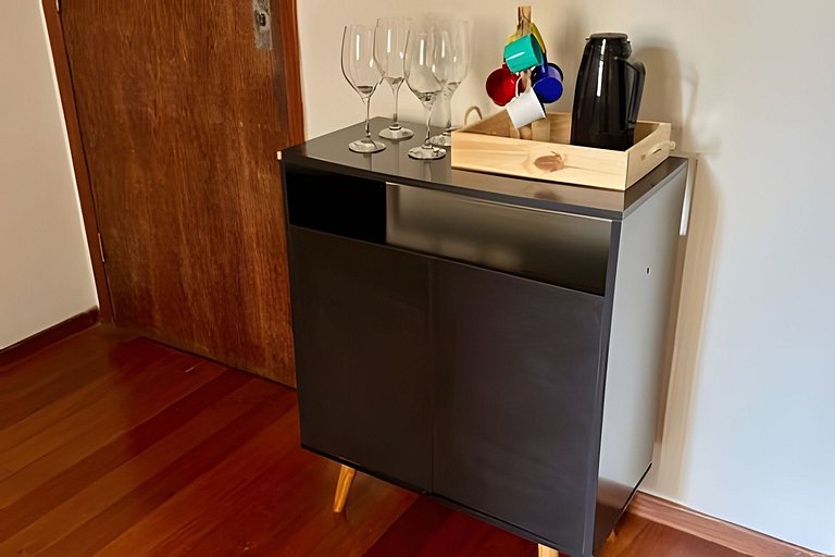 800m da UFV/ 100m da rodoviária