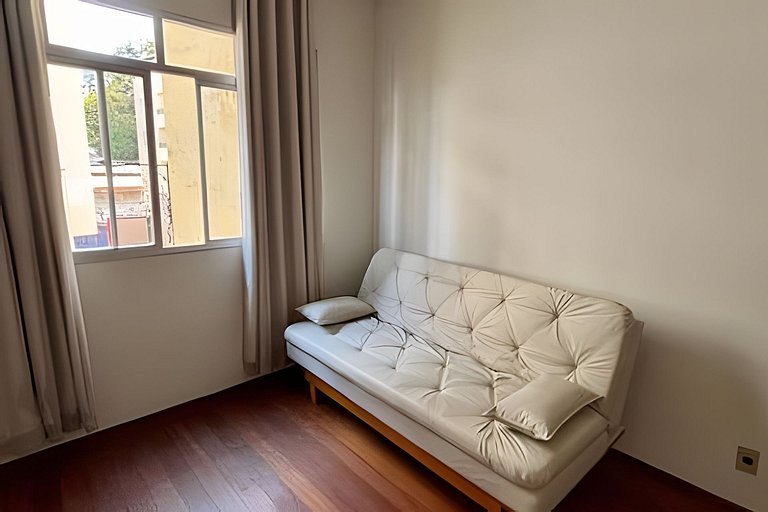 800m da UFV/ 100m da rodoviária