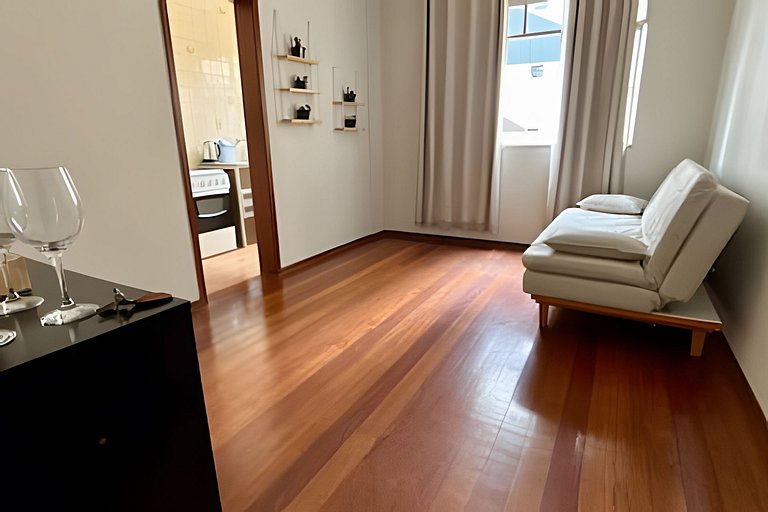 800m da UFV/ 100m da rodoviária