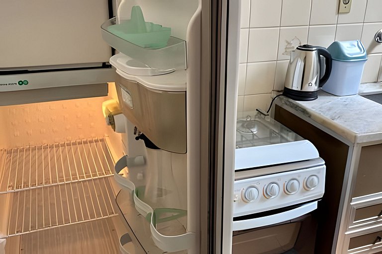 800m da UFV/ 100m da rodoviária