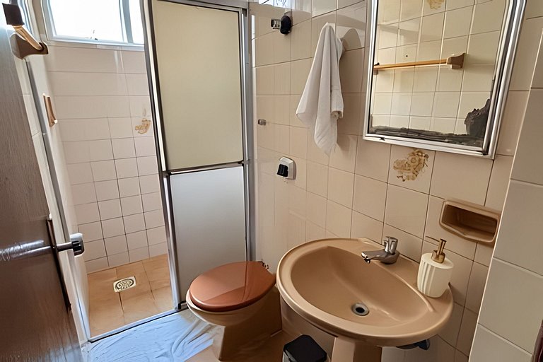 800m da UFV/ 100m da rodoviária