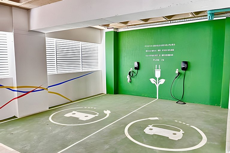 400m da UFV / 650 da rodoviária e Ar Condicionado