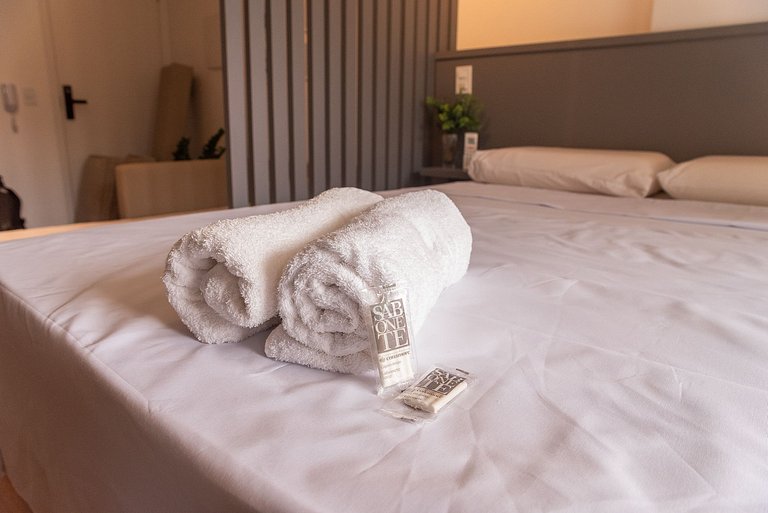 400m da UFV / 650 da rodoviária e Ar Condicionado