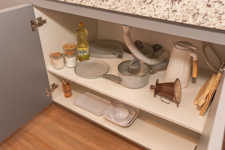 400m da UFV / 650 da rodoviária e Ar Condicionado