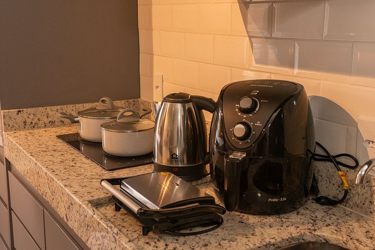 400m da UFV / 650 da rodoviária e Ar Condicionado