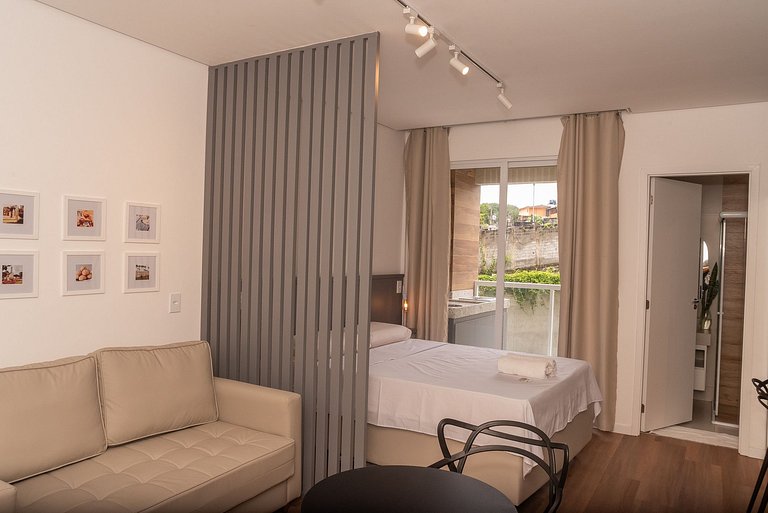 400m da UFV / 650 da rodoviária e Ar Condicionado